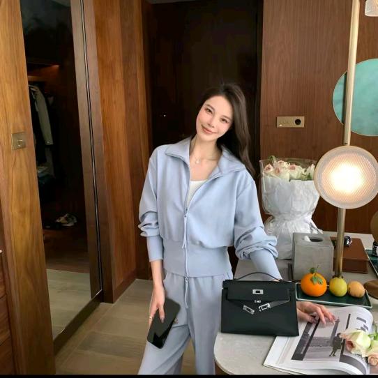 大白咩（时尚穿搭）