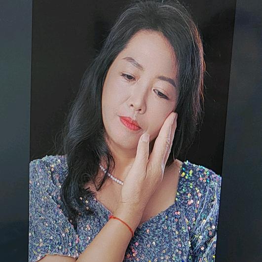 余明凤