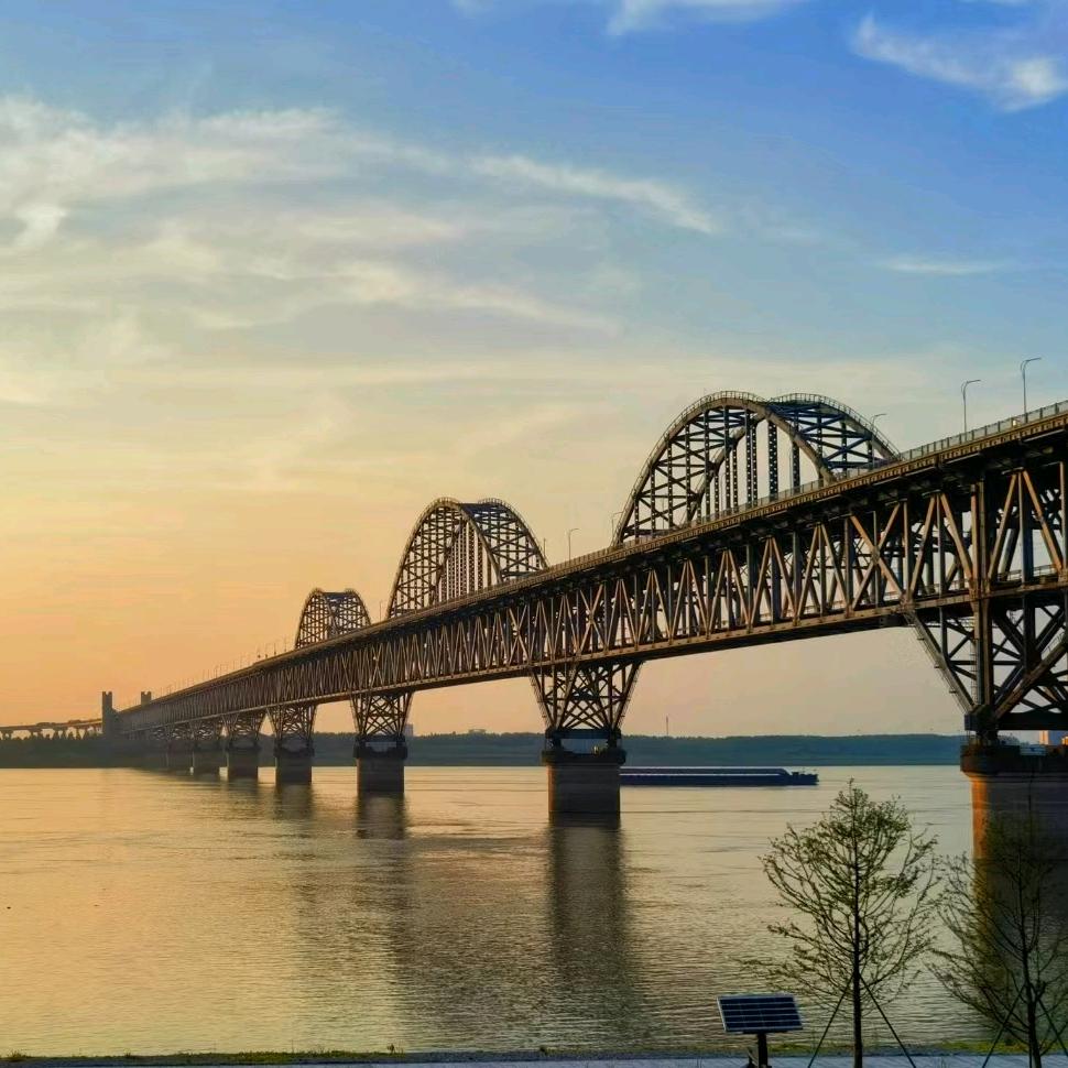 红色“浔”梦队