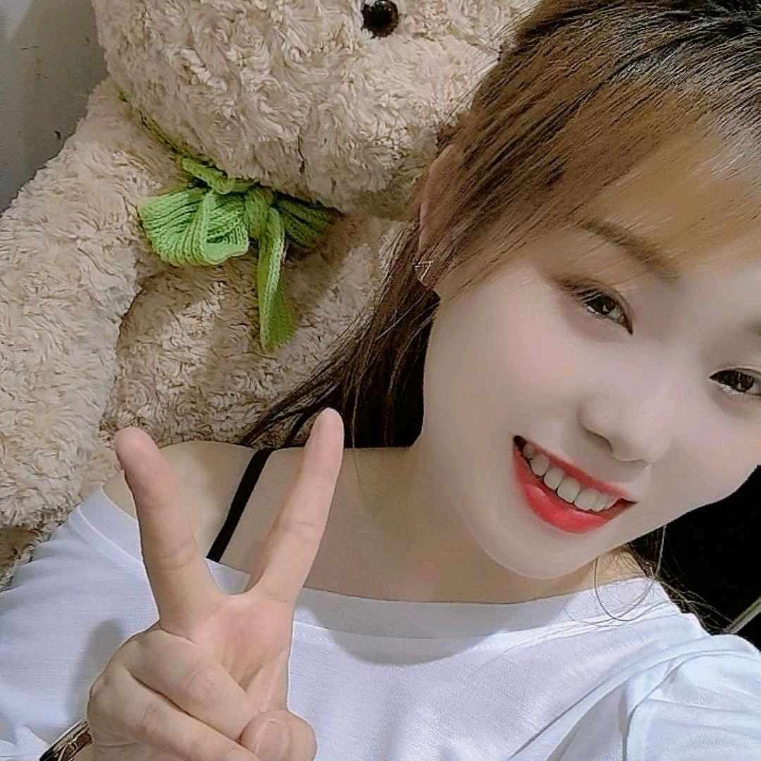 稚气,,💓少女-💯 ̀（谢绝连赞）