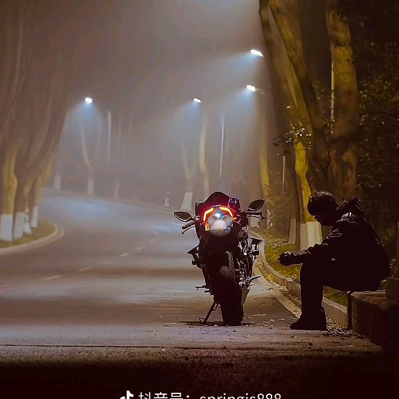 🚬 ᭄大叔ಇ很简单࿐
