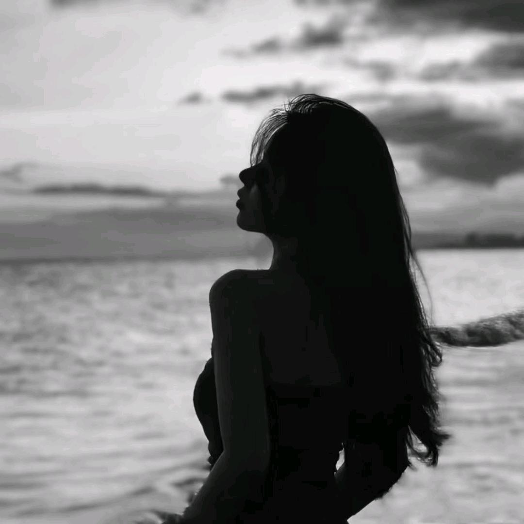 小英英.