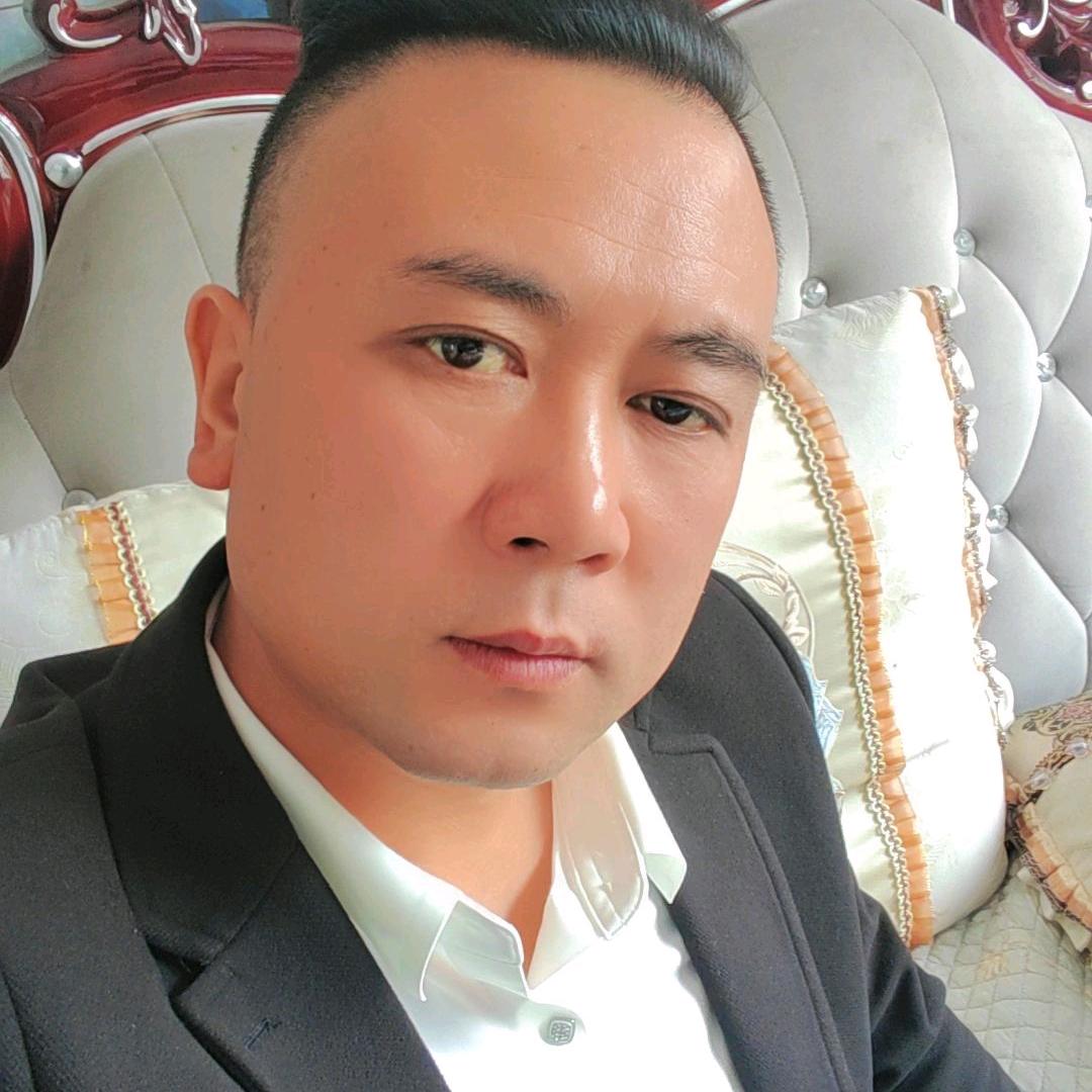 石鹏（专业大车教练）