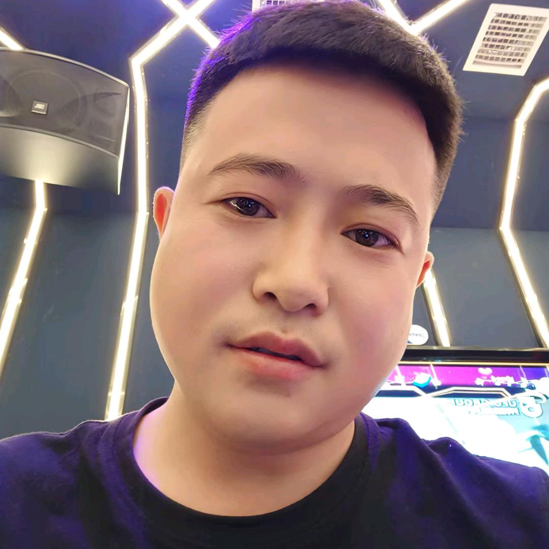 王明