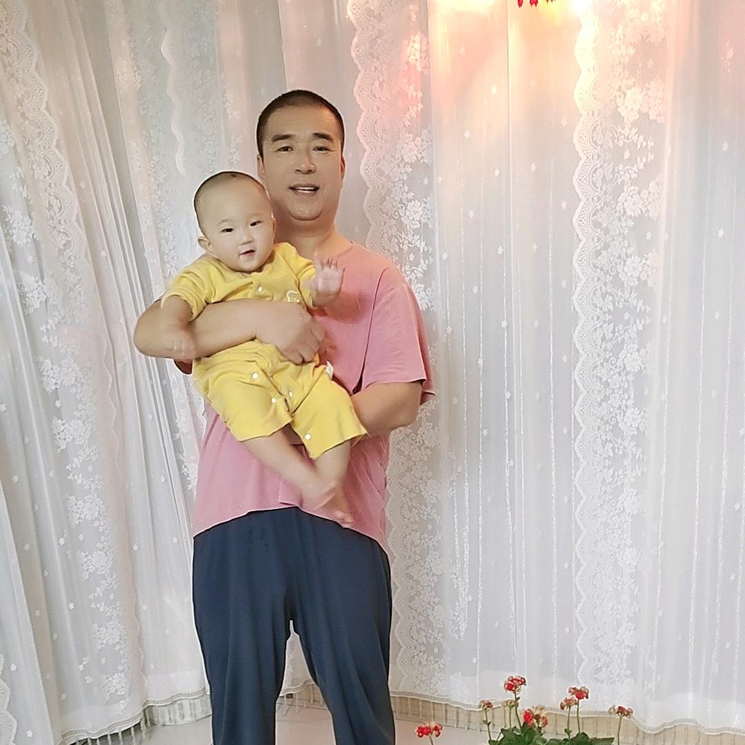 七哥七妹幸福一家