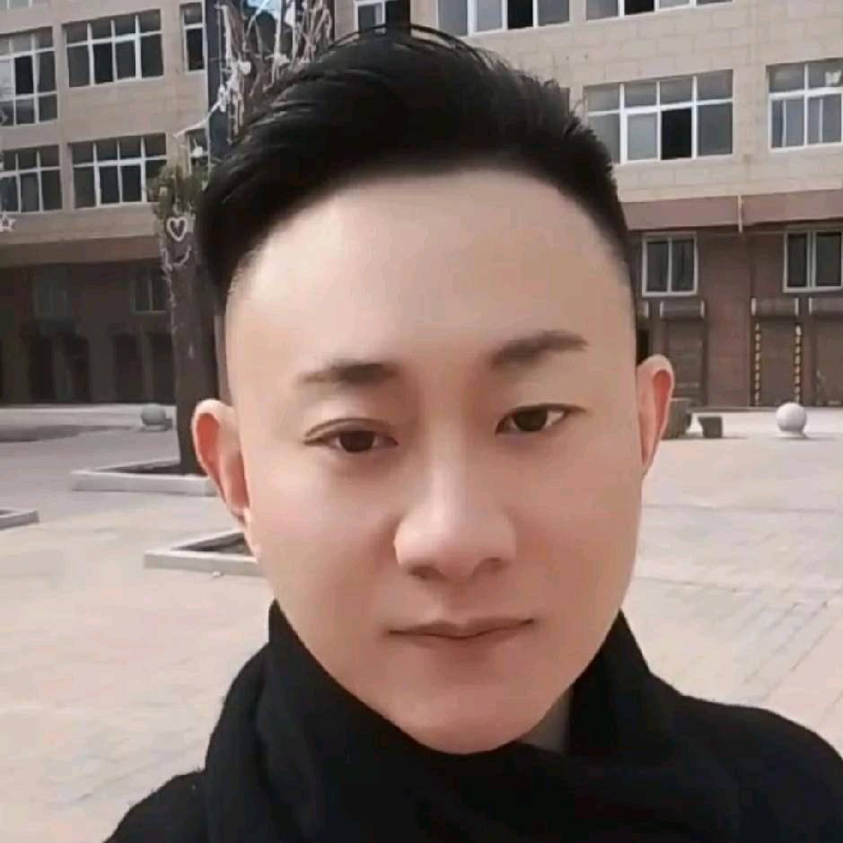 本宫楠楠