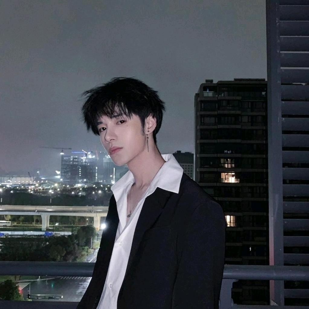 杨鸣舟