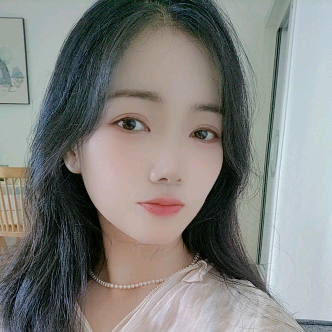 JOJO婷婷时尚穿搭