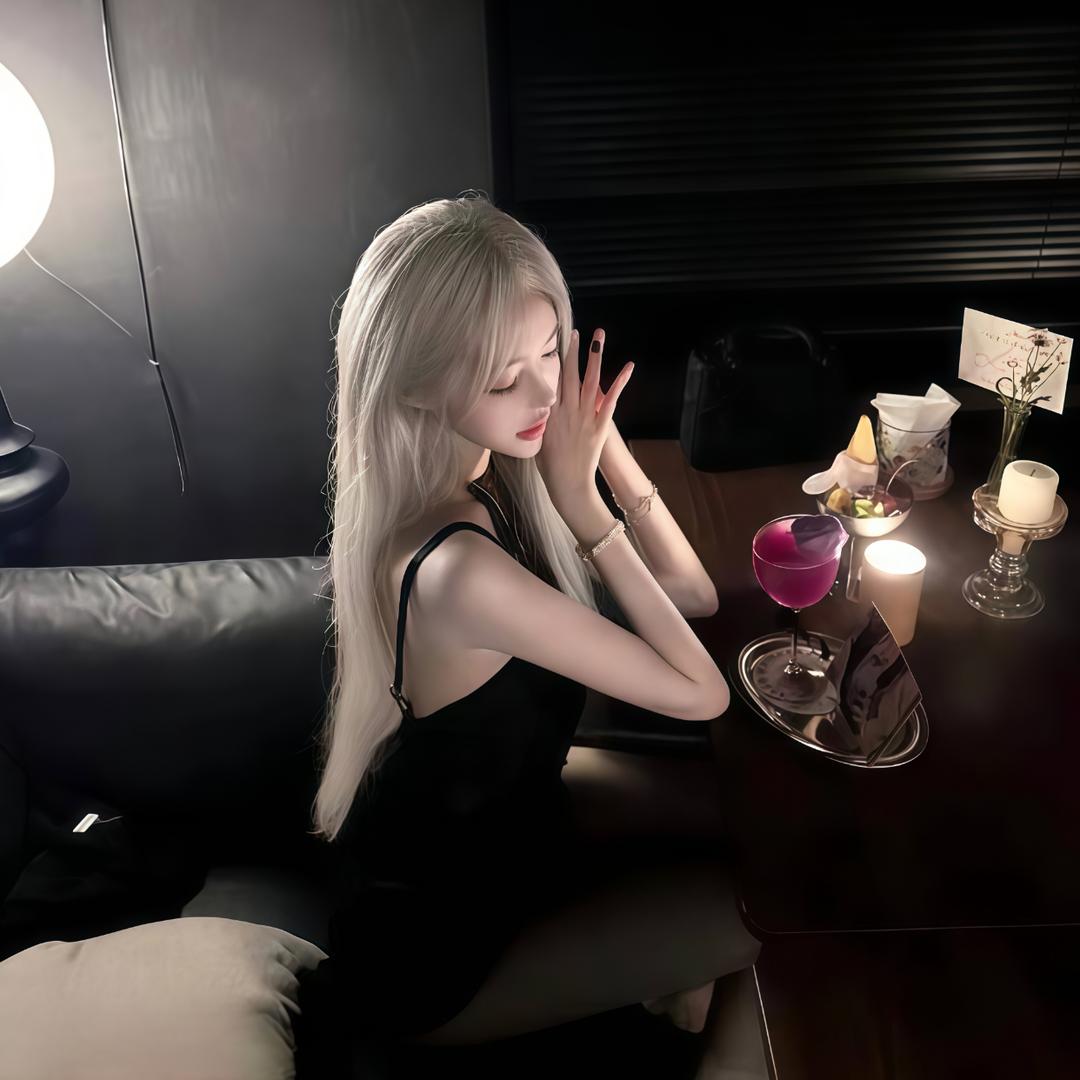 𝓛𝓸𝓿𝓮𝓵𝔂