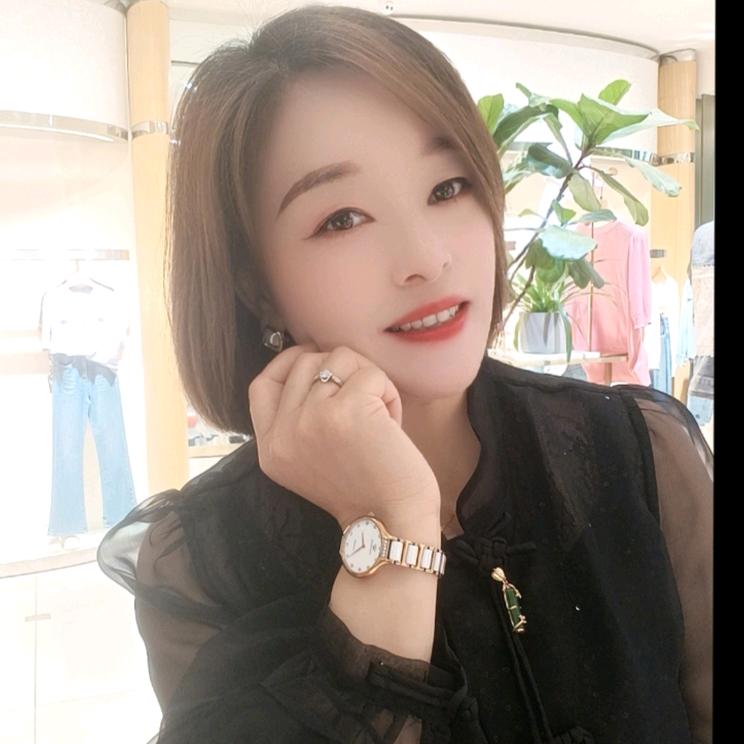 西派澜欧宝狮女装~小思