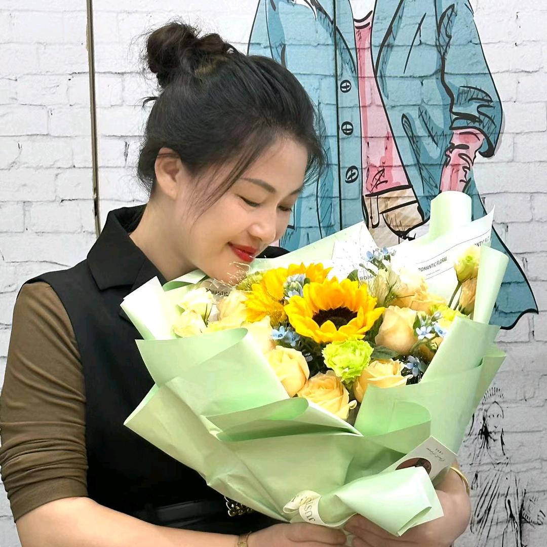 藏衣阁(德城区名仕雅居门口北)