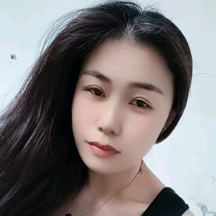 爱上榴莲🕊꧔ꦿ℘এ᭄（唱小调）