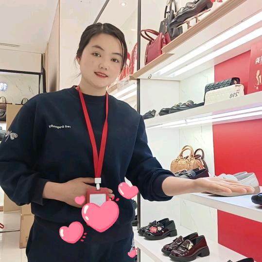 红蜻蜓姜堰品牌推荐官 曾哈哈