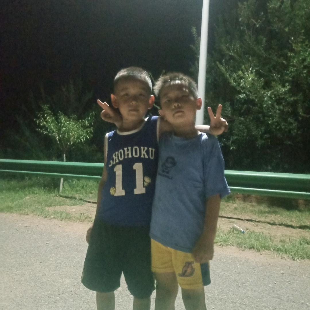 和平精英小小果星辰（关注我必回关）