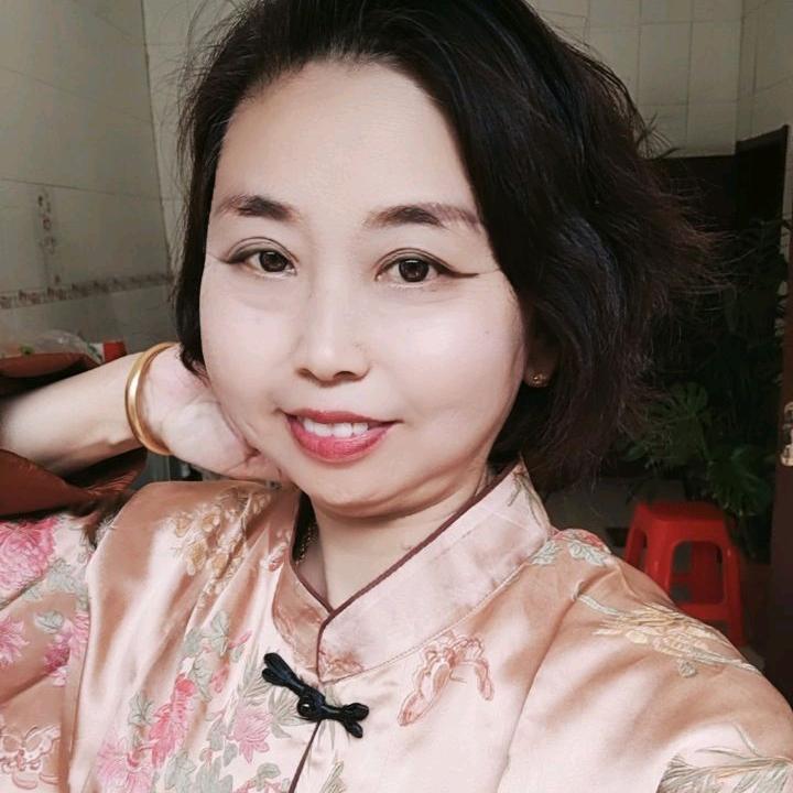 爱美的刘姐姐