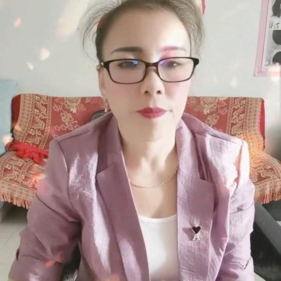 宏玲