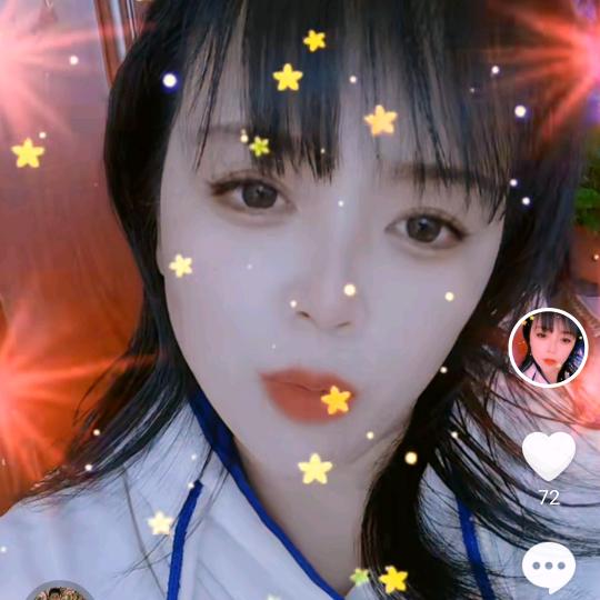 小韩👩‍❤️‍👩