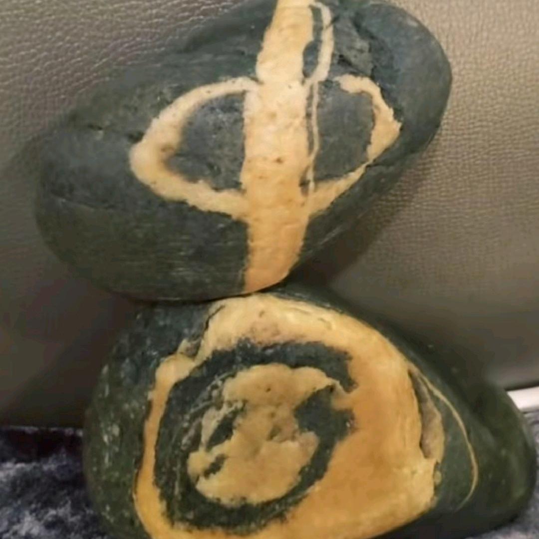 奇石老木桩