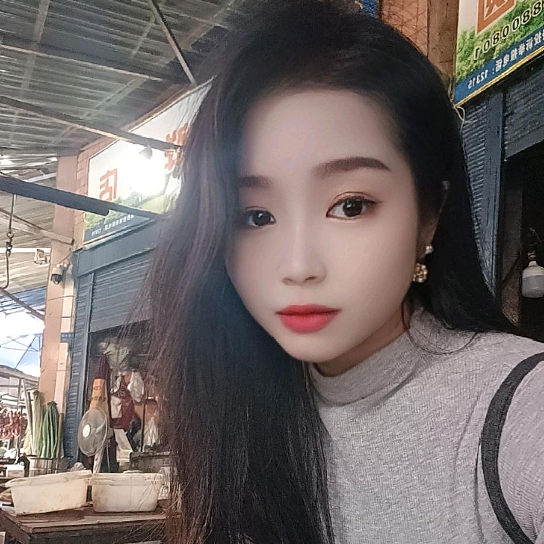 卖鸭脑壳的小姐姐