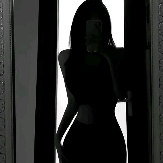 ·婕
