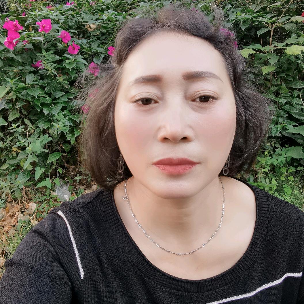 霞姐轮胎（每天下午3点30直播唱歌跳舞
