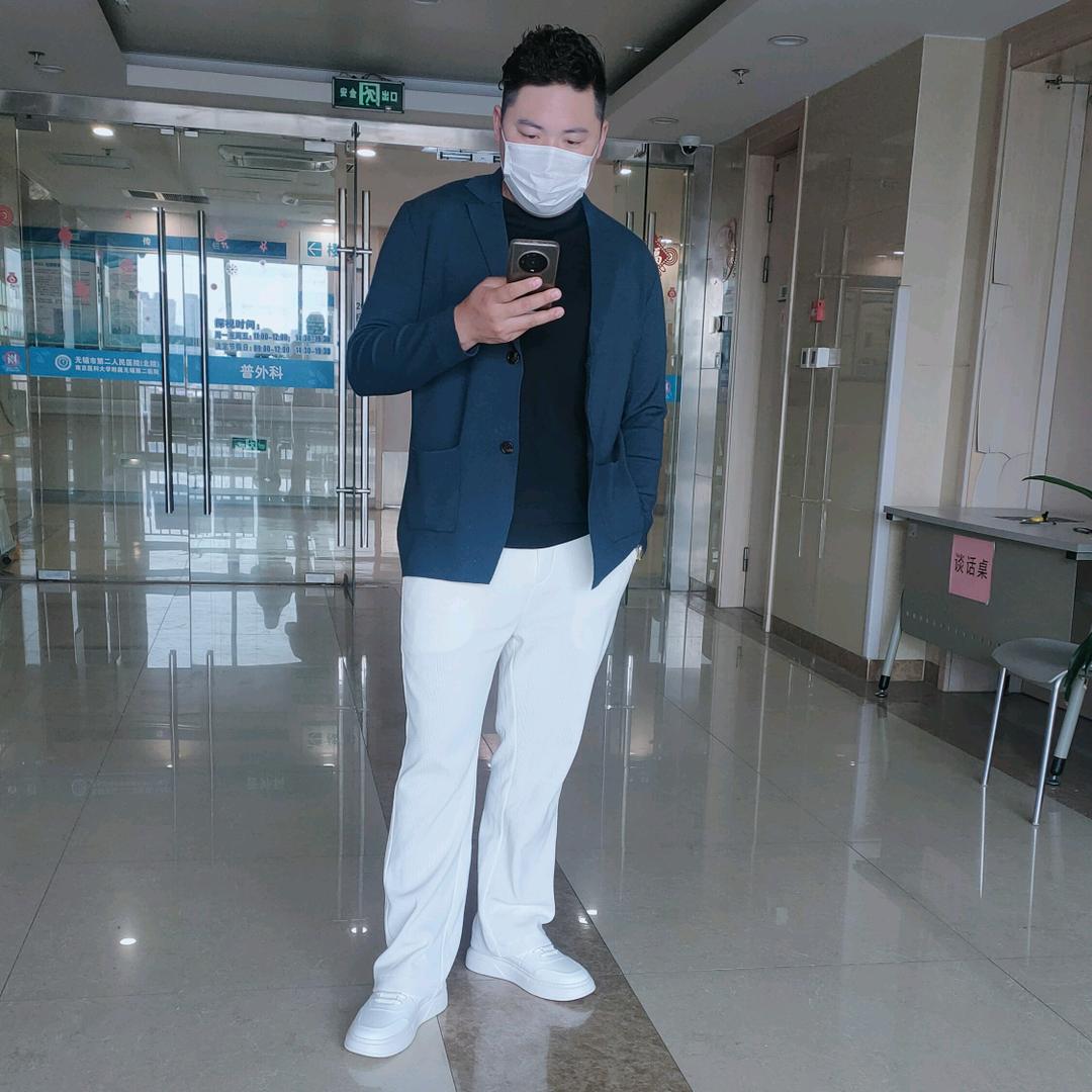 一人  一车，一世界