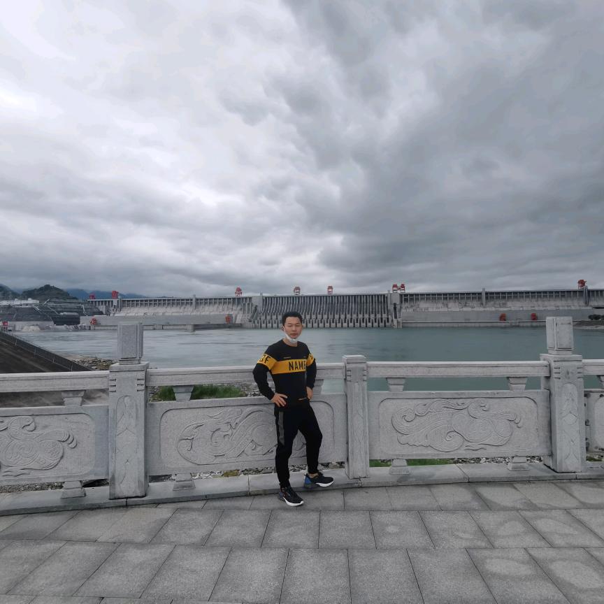 精神抖擞