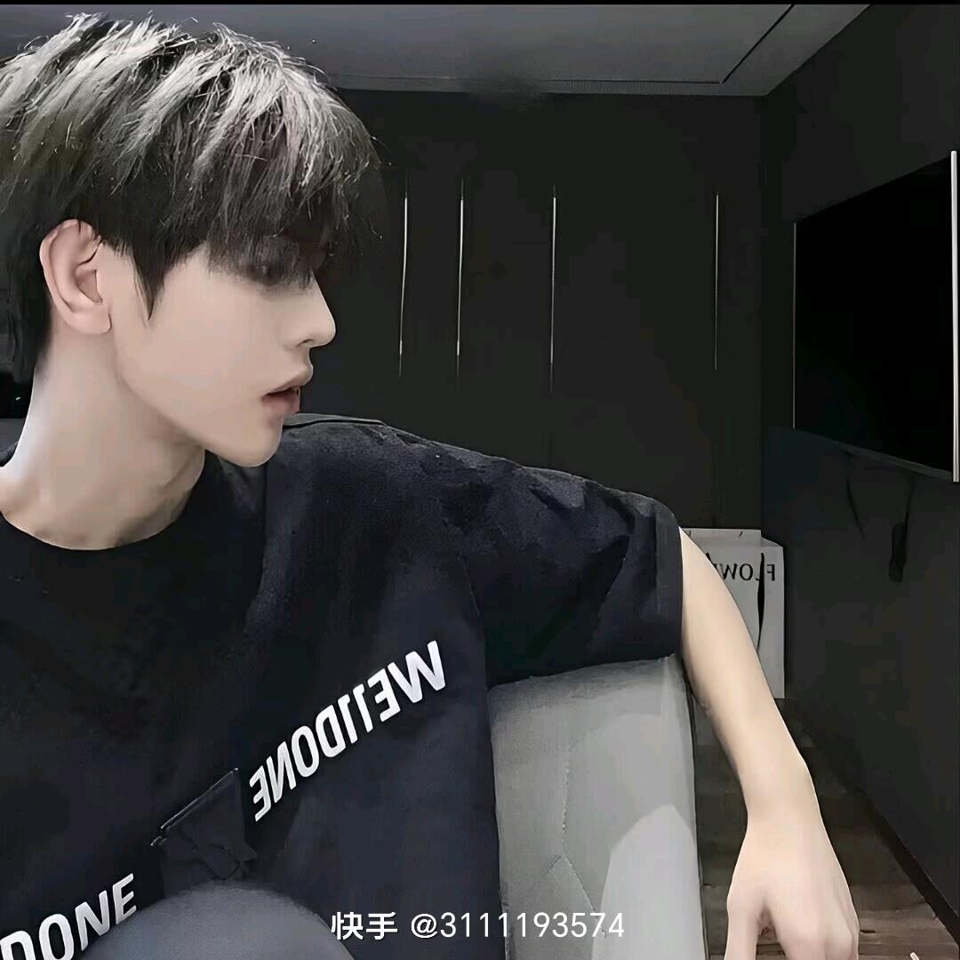 小白狗OuO