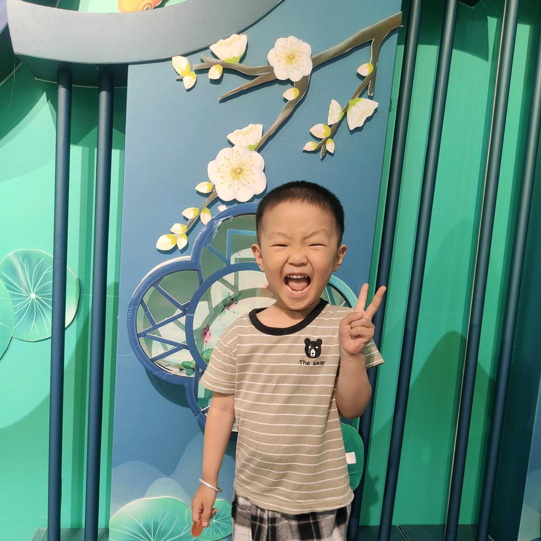 小桃兔兔