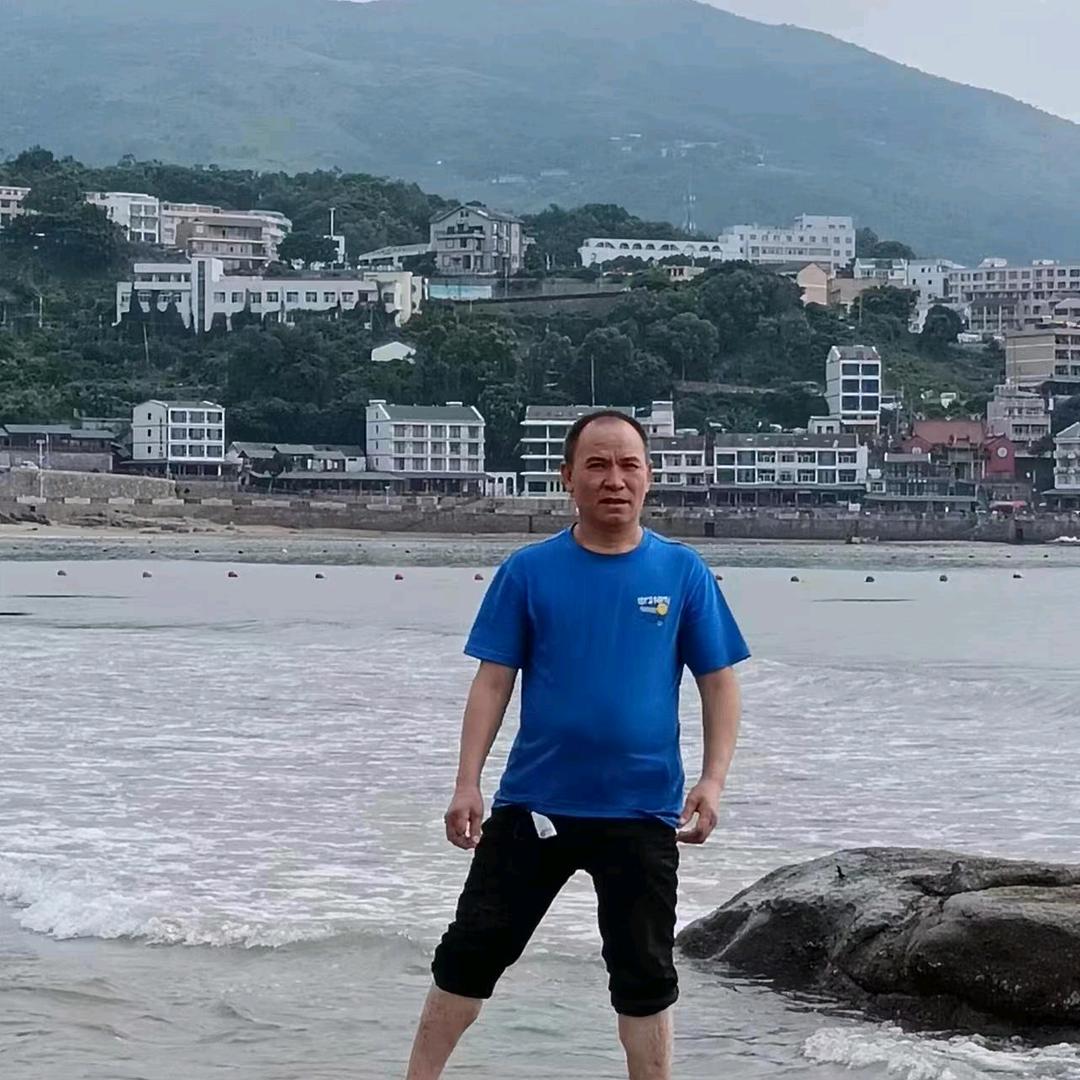 一世情缘，随风而去，翱翔天地间