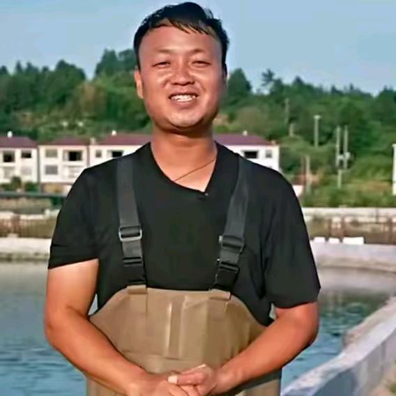 抓鱼大表哥