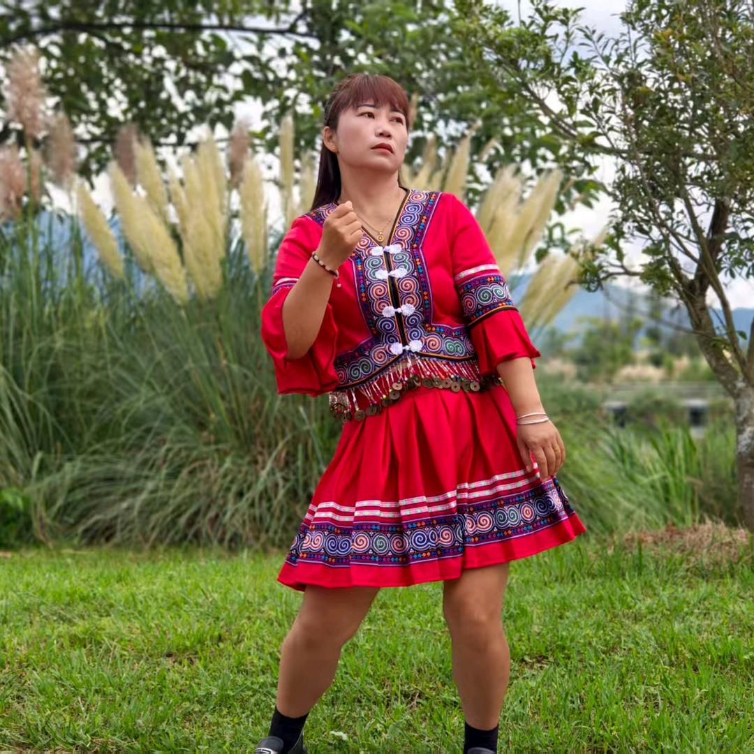 昌宁漭水打歌队队长。阿三妹