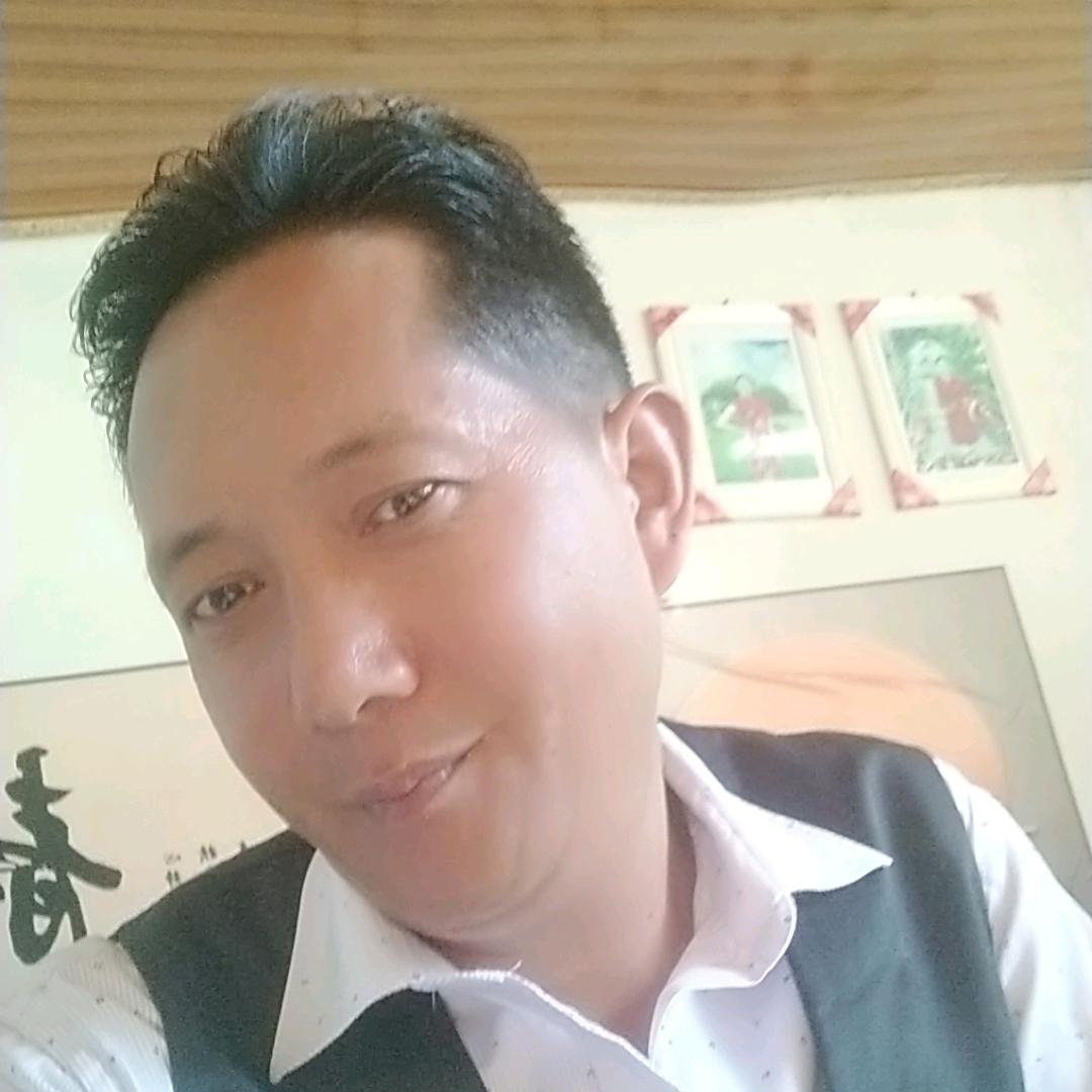 杨歌，