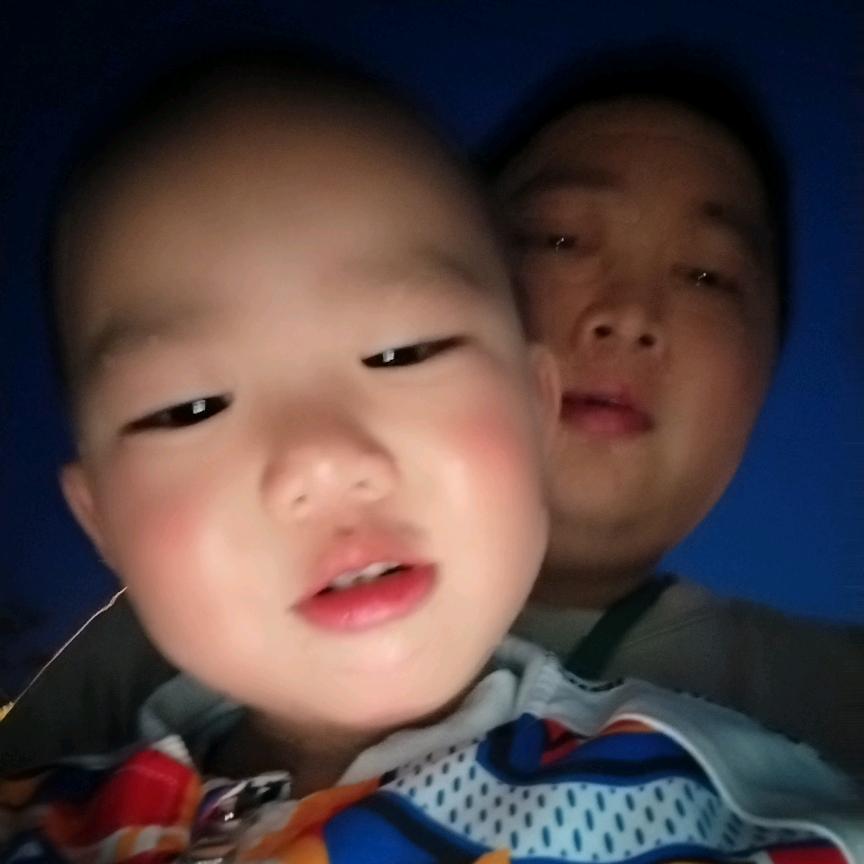 、@.