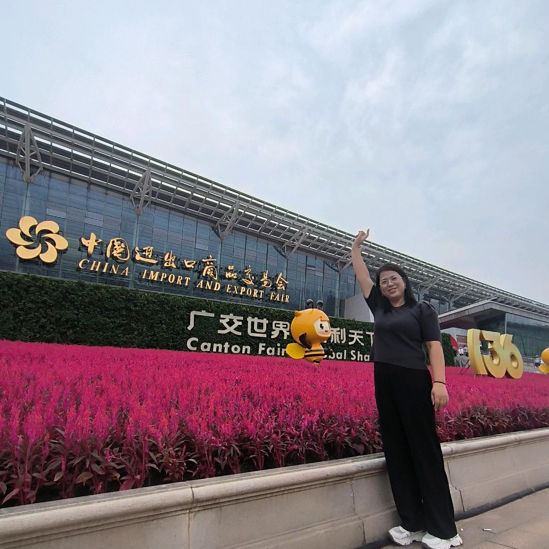 靳总专业做非标螺丝