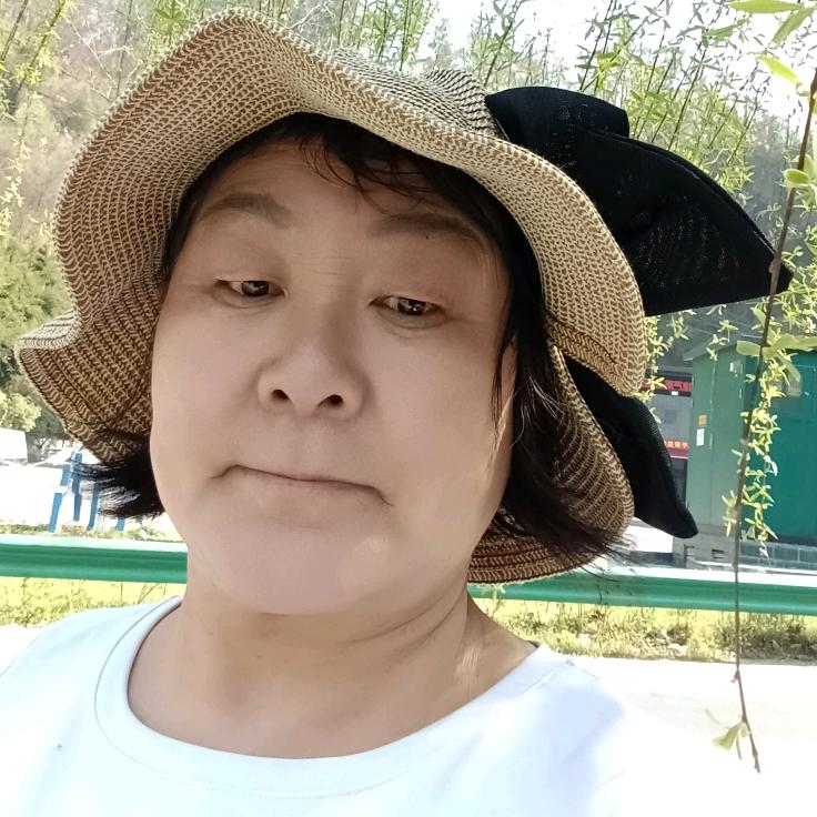 萍水相逢