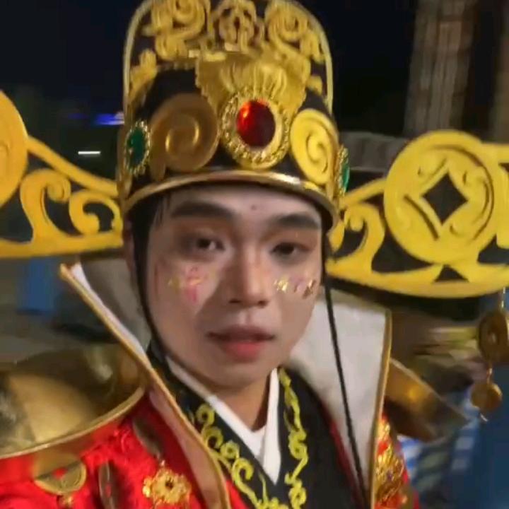 @请叫我军哥@