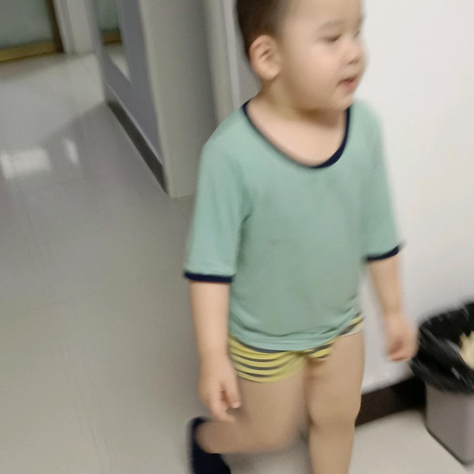 孙子奶奶零食分享