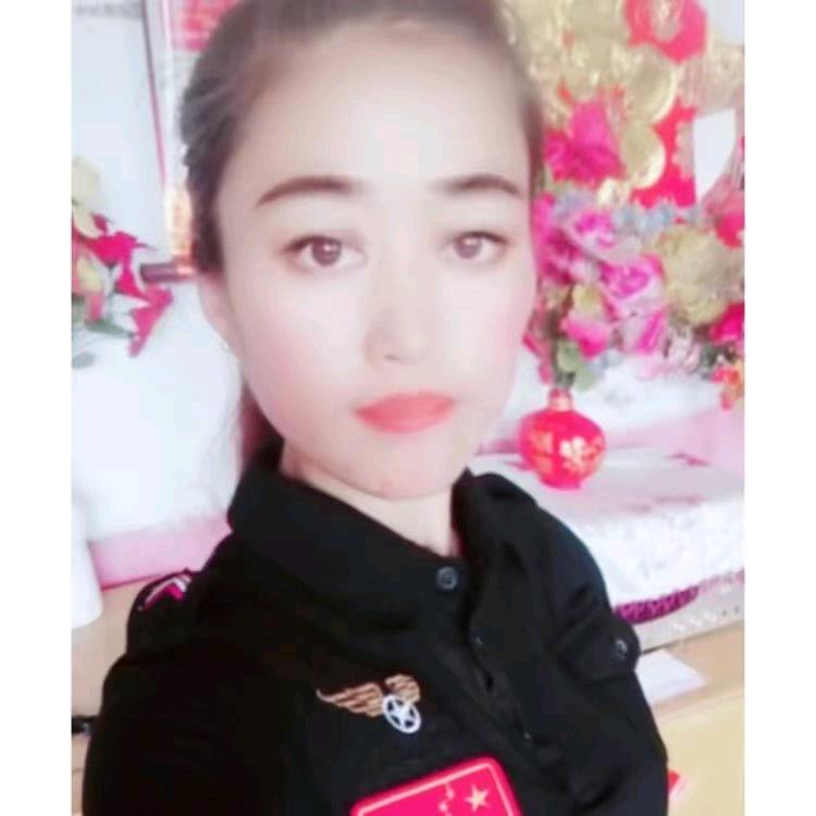 兰陵县水舞服饰店