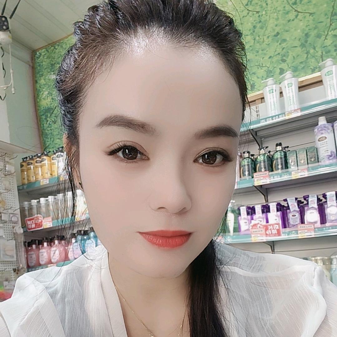 刘河饭团姐姐…香奈儿80后
