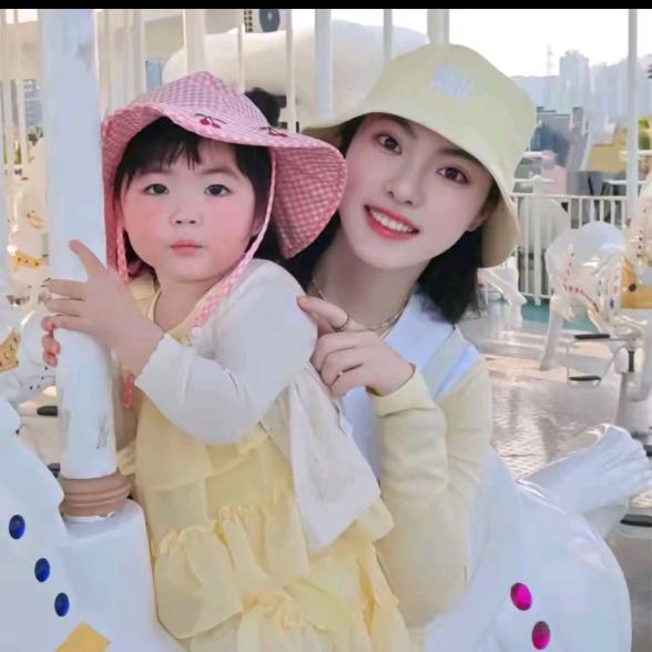 王囡囡（直播爆款甄选）