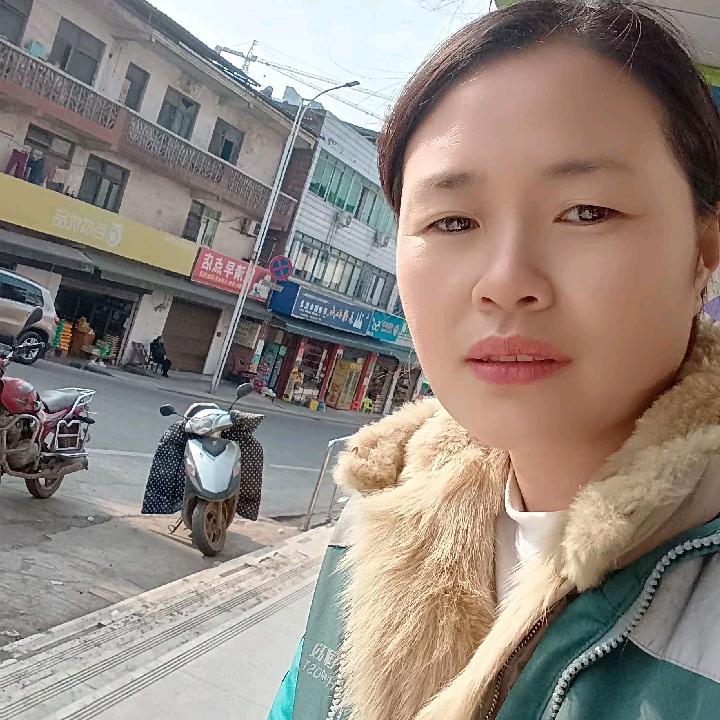 吴三三（说实话）