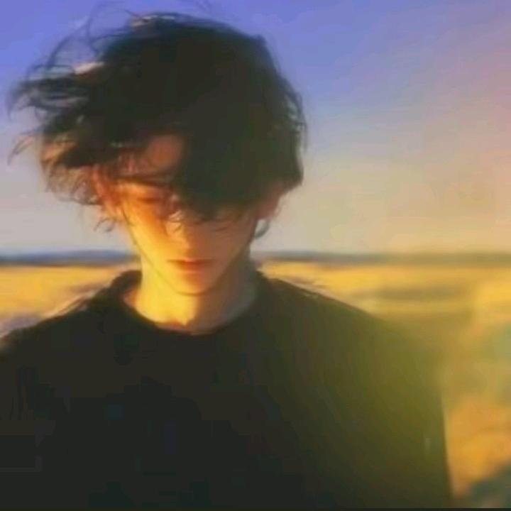 刘在原地，等着她