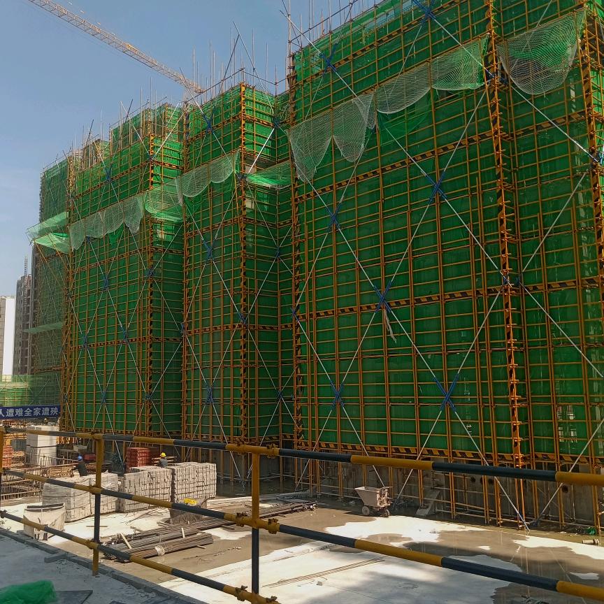 内外架清工班主小曾