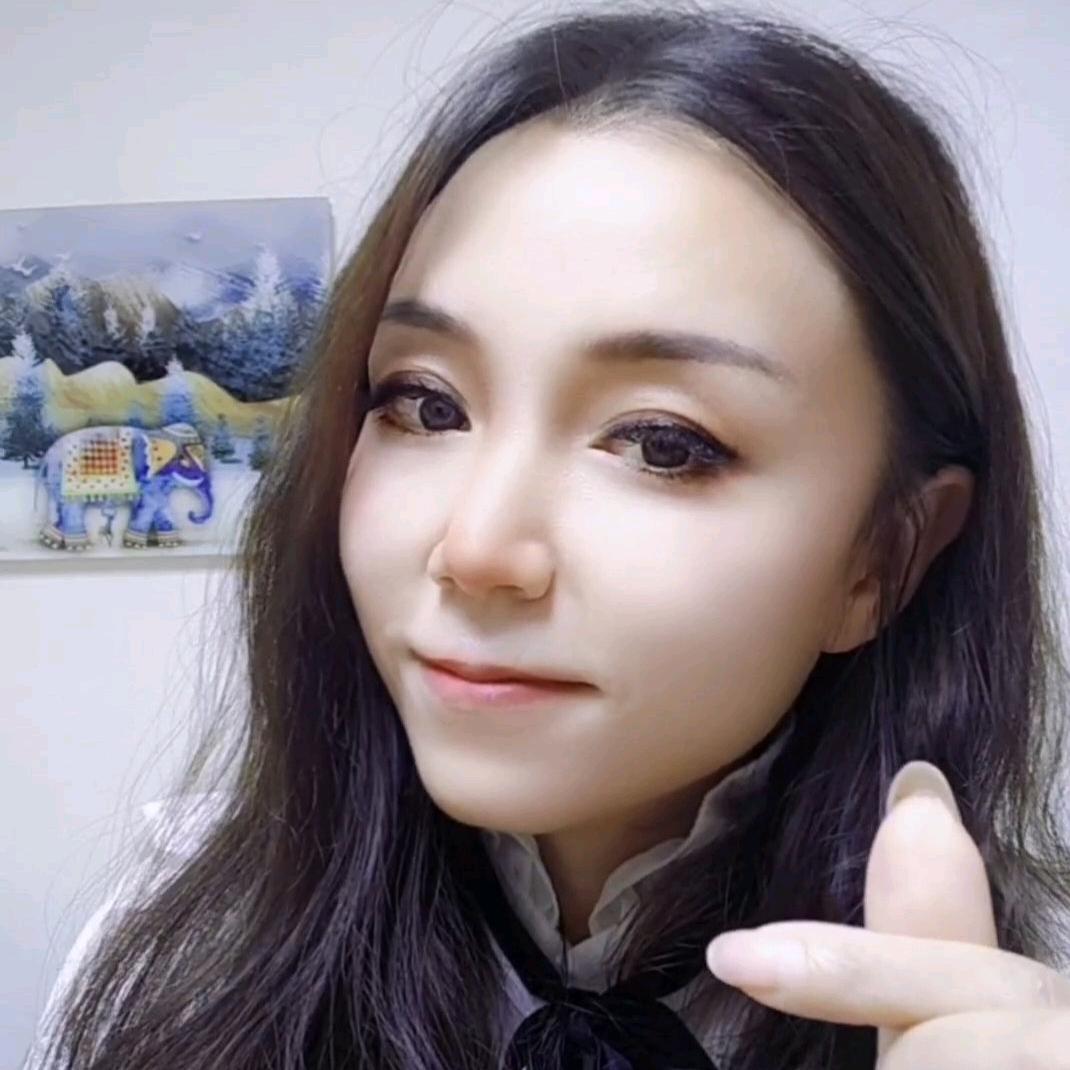 晓晓❤️首播（21：10分）