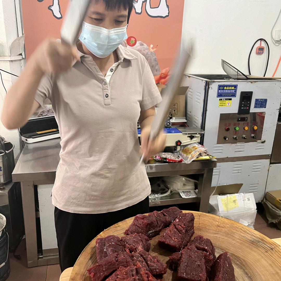 潮牛道手捶牛肉丸