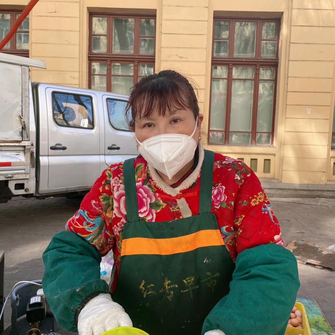 红砖街早市花姐蛋堡