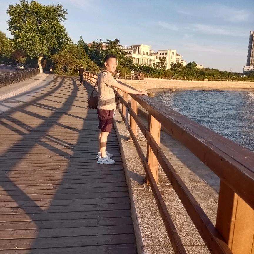 临邑串哥。专业烧烤，@hotmail.c