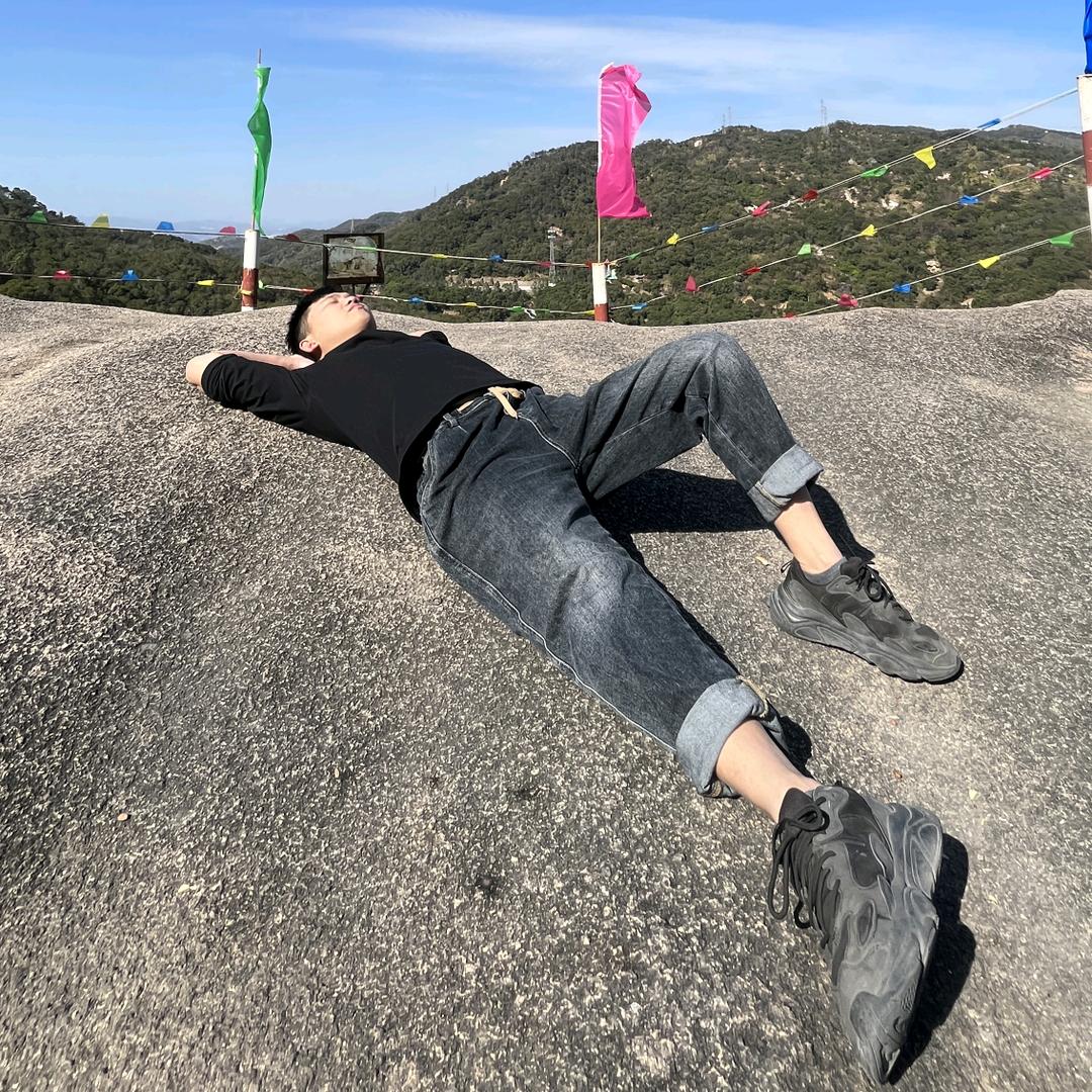 一一同学          ༽