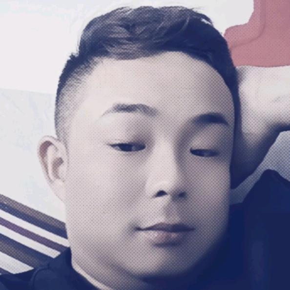 小忱🕶️